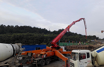 中鐵十八局高速施工， C50，400方